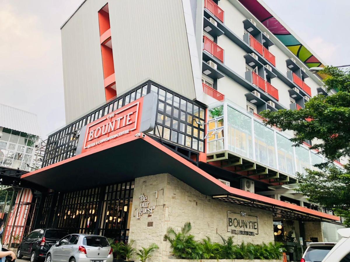 The Bountie Hotel And Convention Centre Sukabumi Exterior photo